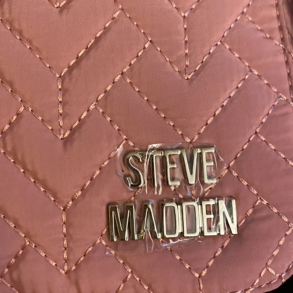 NWT Steve Madden Tote/Crossbody w/ AirPod Case and Hat- 3pc Gift Set - Mauve - Picture 12 of 15